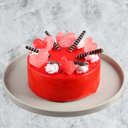 Round Shape Strawberry Cake